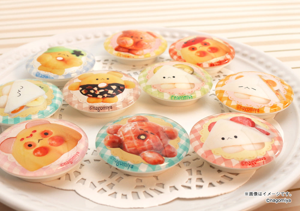 【なごみ屋の世界】ガラスマグネット・「走れ!サンドイッチ!」いちごのフルーツサンド